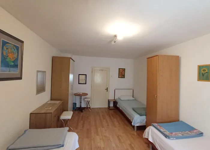 בית הארחה With Wifi - 23254