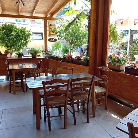 Gasthof With Wifi - 23254 Rijeka
